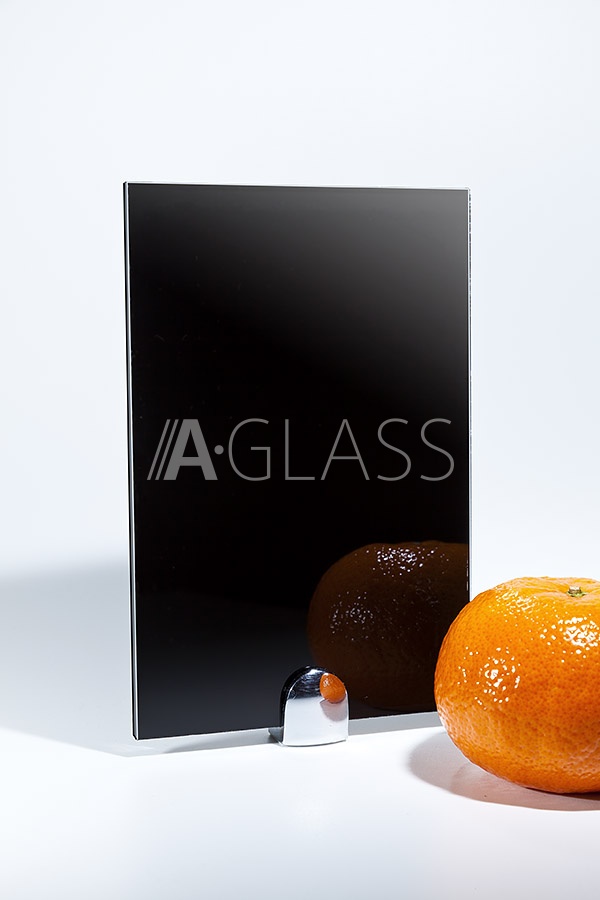 RAL 9005 – Лакобель CLASSIC BLACK (AGC), PLANILAQUE ULTRA BLACK (SGG), Монолак черный (Белгород), painted glass 9005 (Китай)